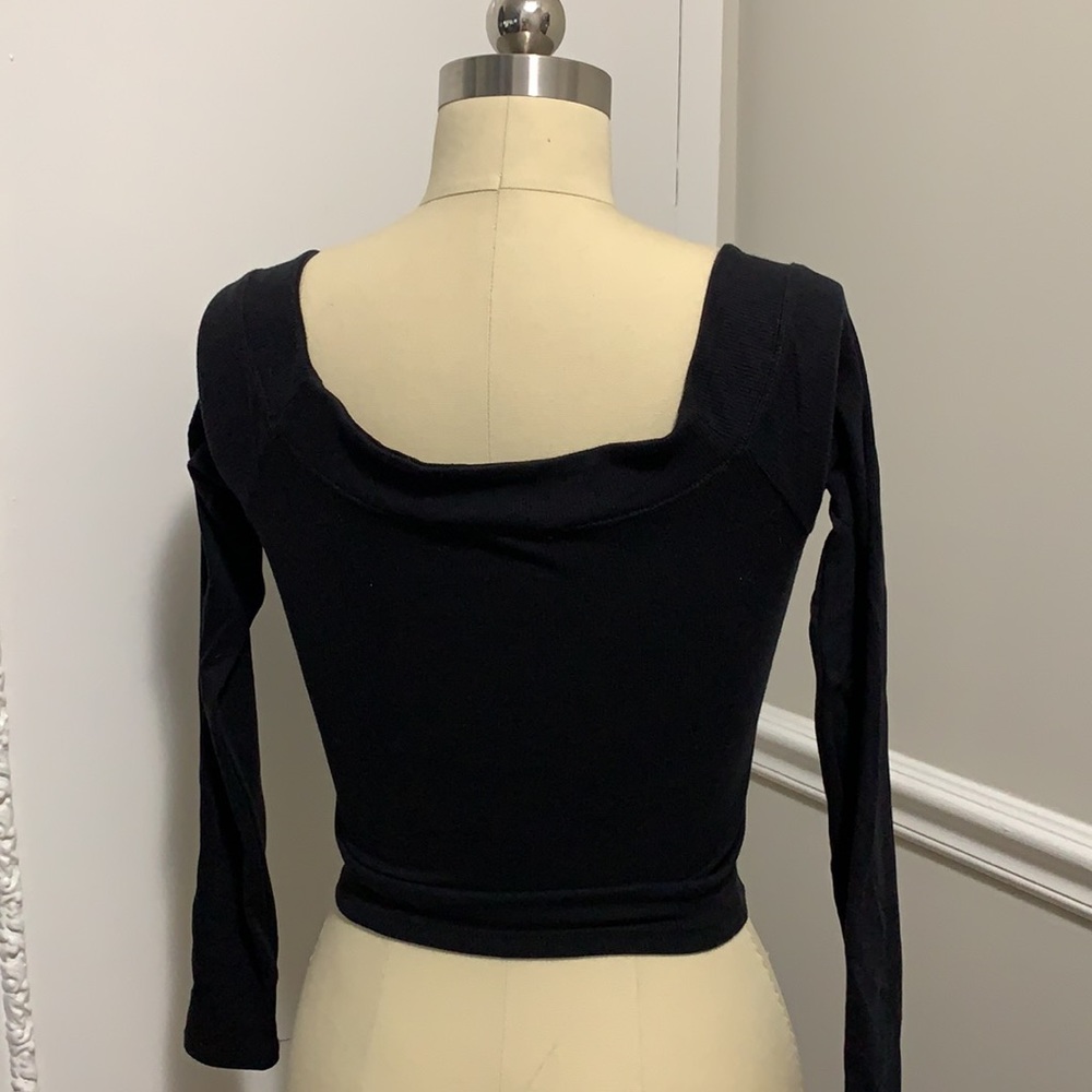 🔸 5/$35!  Black Abercrombie crop top (S) - Picture 2 of 3